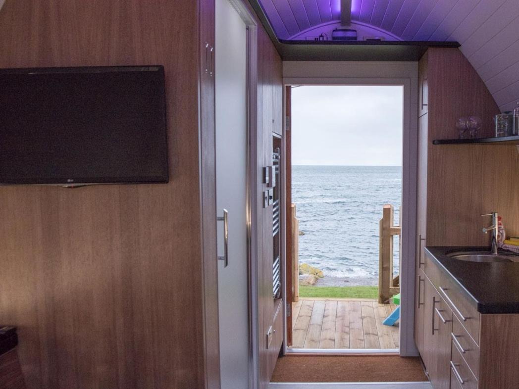 Door To The Shore - Seafront Cottages Sandhaven Luaran gambar